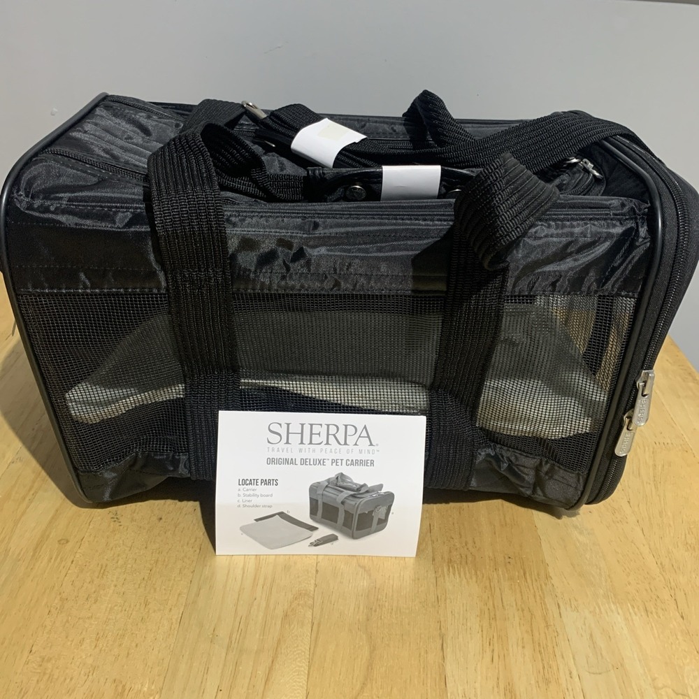 Sherpa Original Deluxe Travel Pet Carrier, Airline Approved & Guaranteed Medium